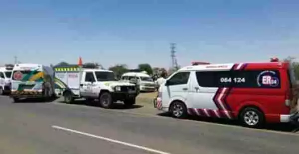 At least 18 people injured after taxi rolls near Bloemfontein